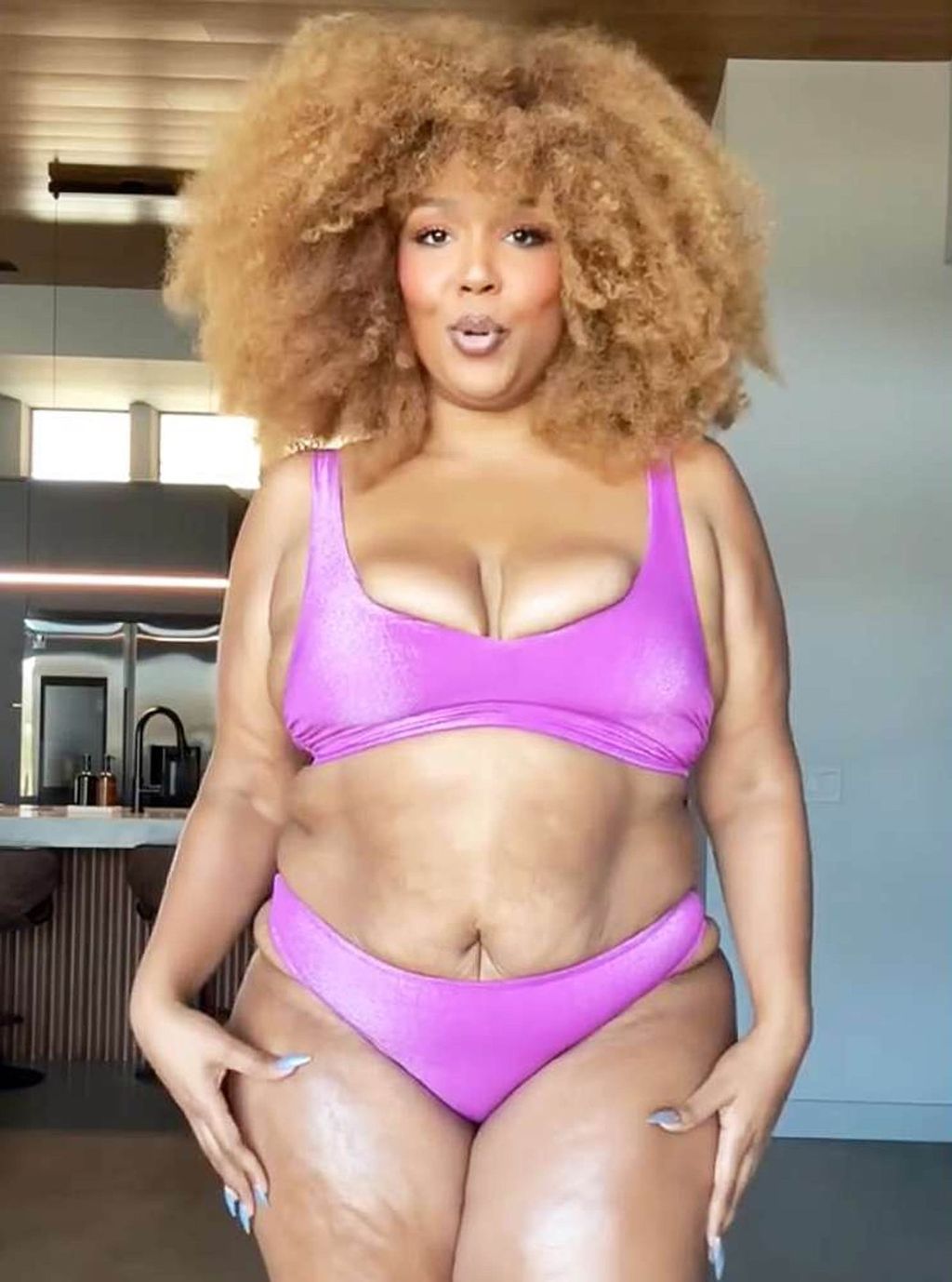 Lizzo - 12