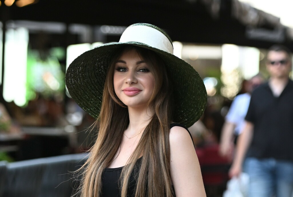 Zagrebačko izdanje s torbom modne kuće Jacquemus