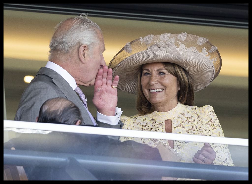 Carole Middleton - 4