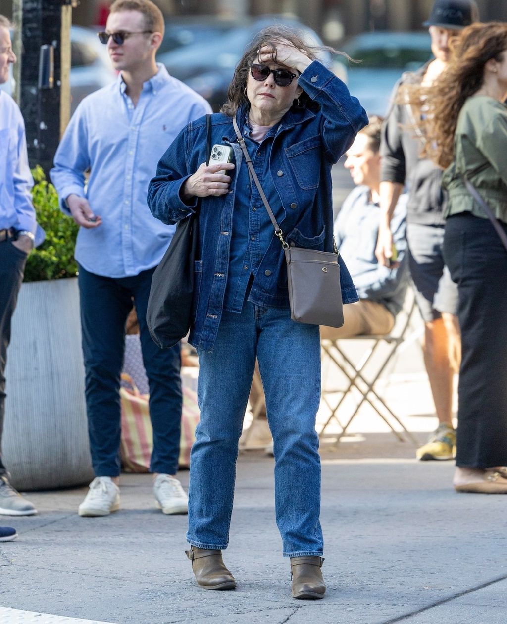 Alex Borstein - 12
