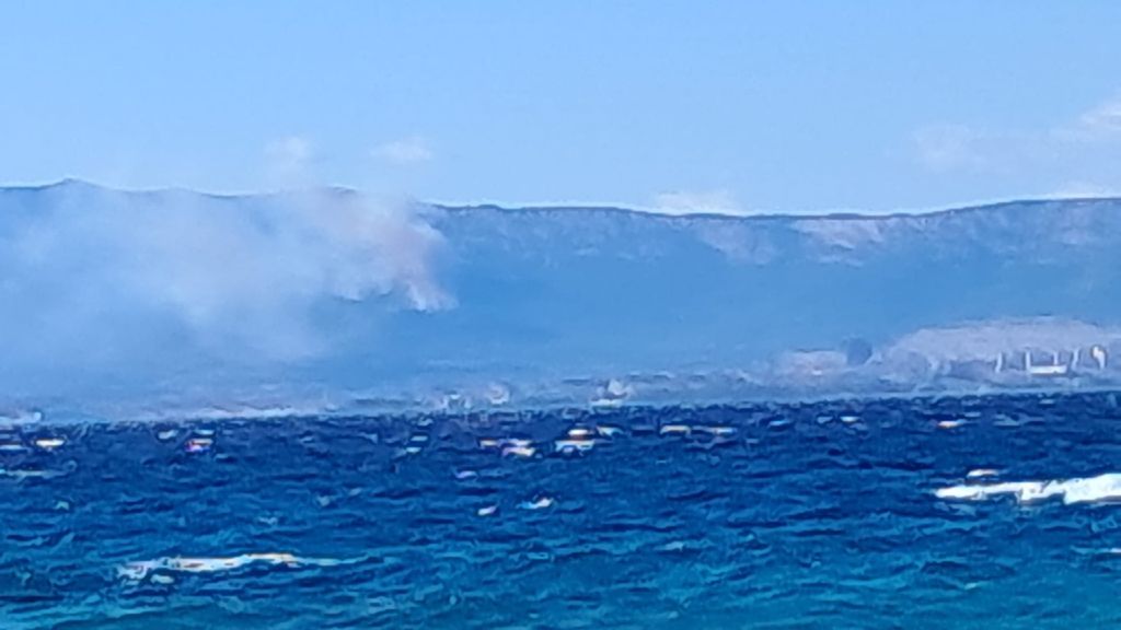 Požar iznad Kaštela