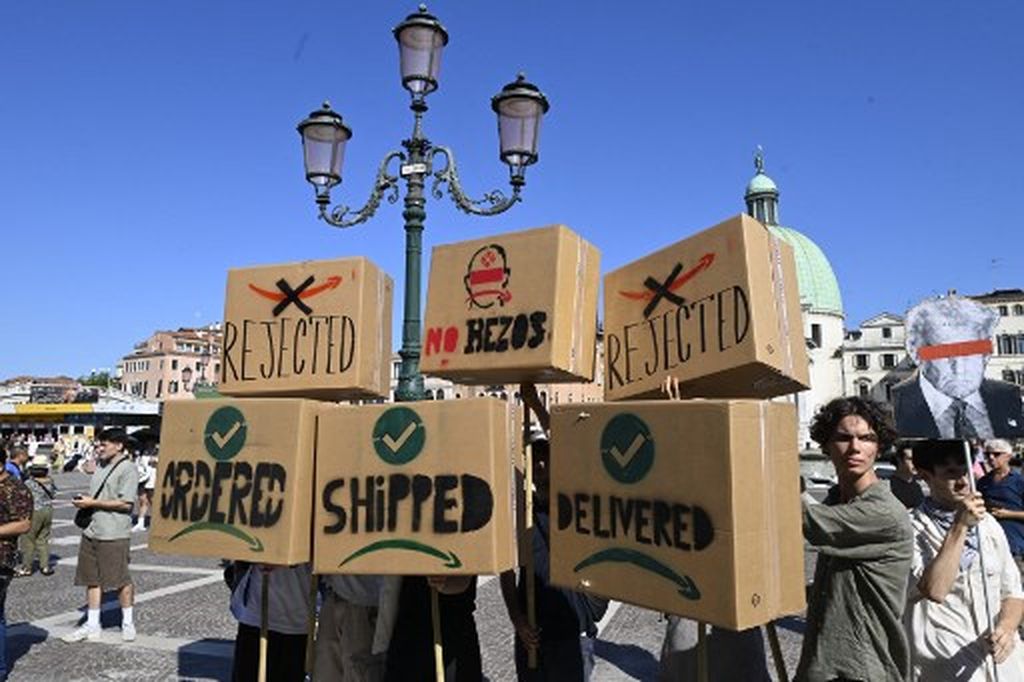 Prosvjedi protiv Bezosa u Veneciji - 1