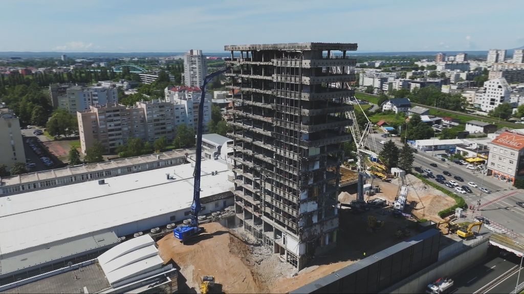 Krenulo rušenje nižih katova Vjesnika