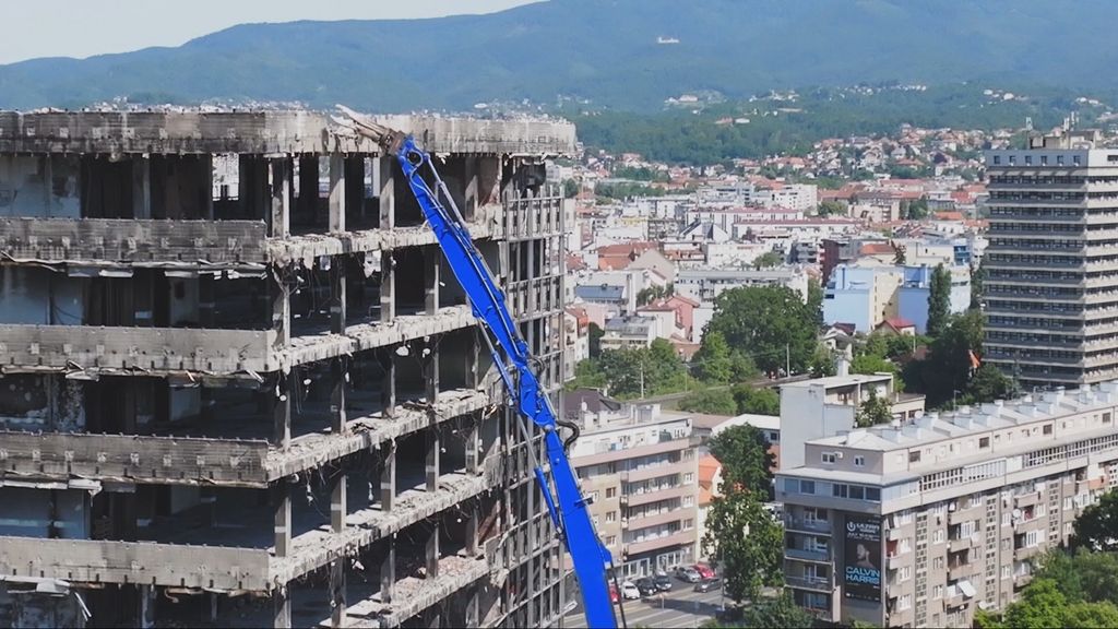 Rušenje Vjesnika