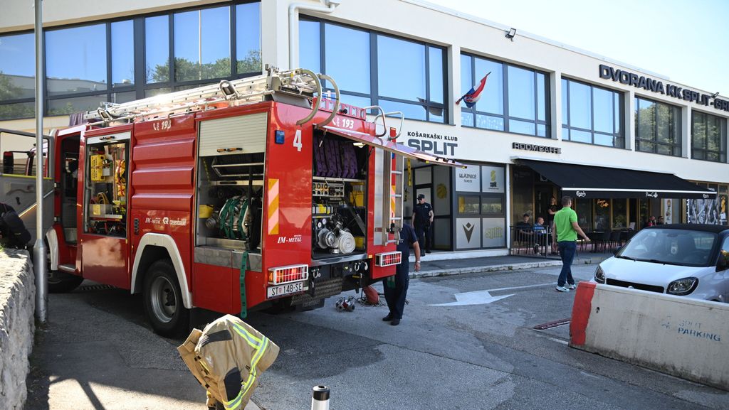 Požar u košarkaškoj dvorani na Gripama