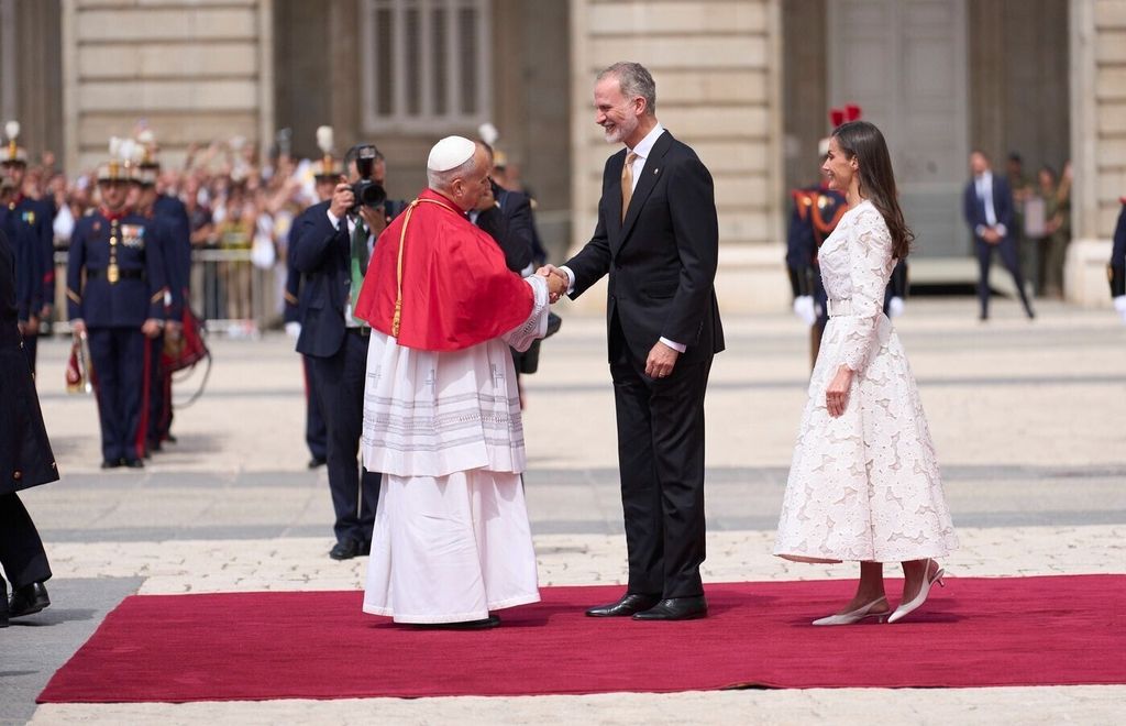 Papa Lav XIV., kralj Felipe VI., kraljica Letizia - 1