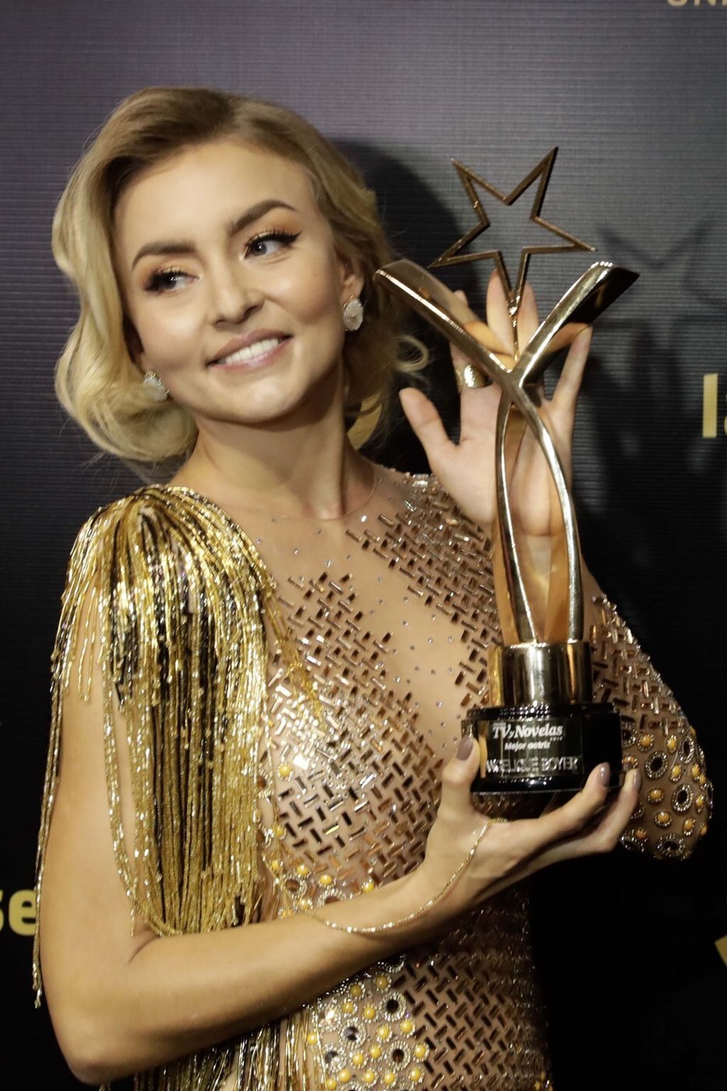 Angelique Boyer - 2