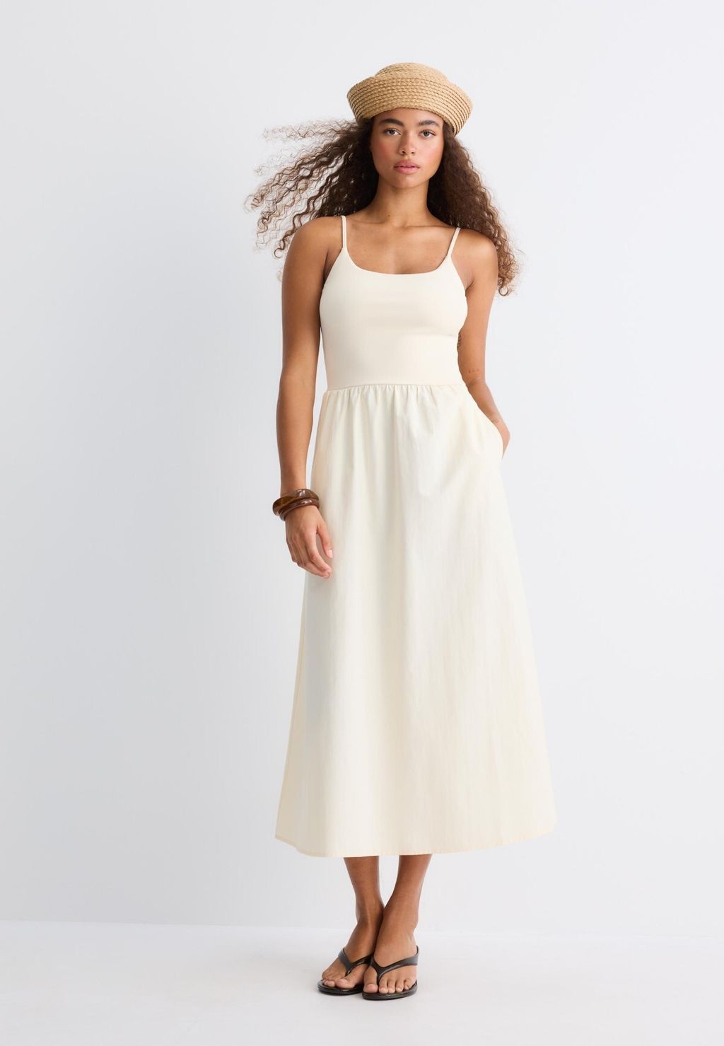 Stradivarius, 25,99 eura