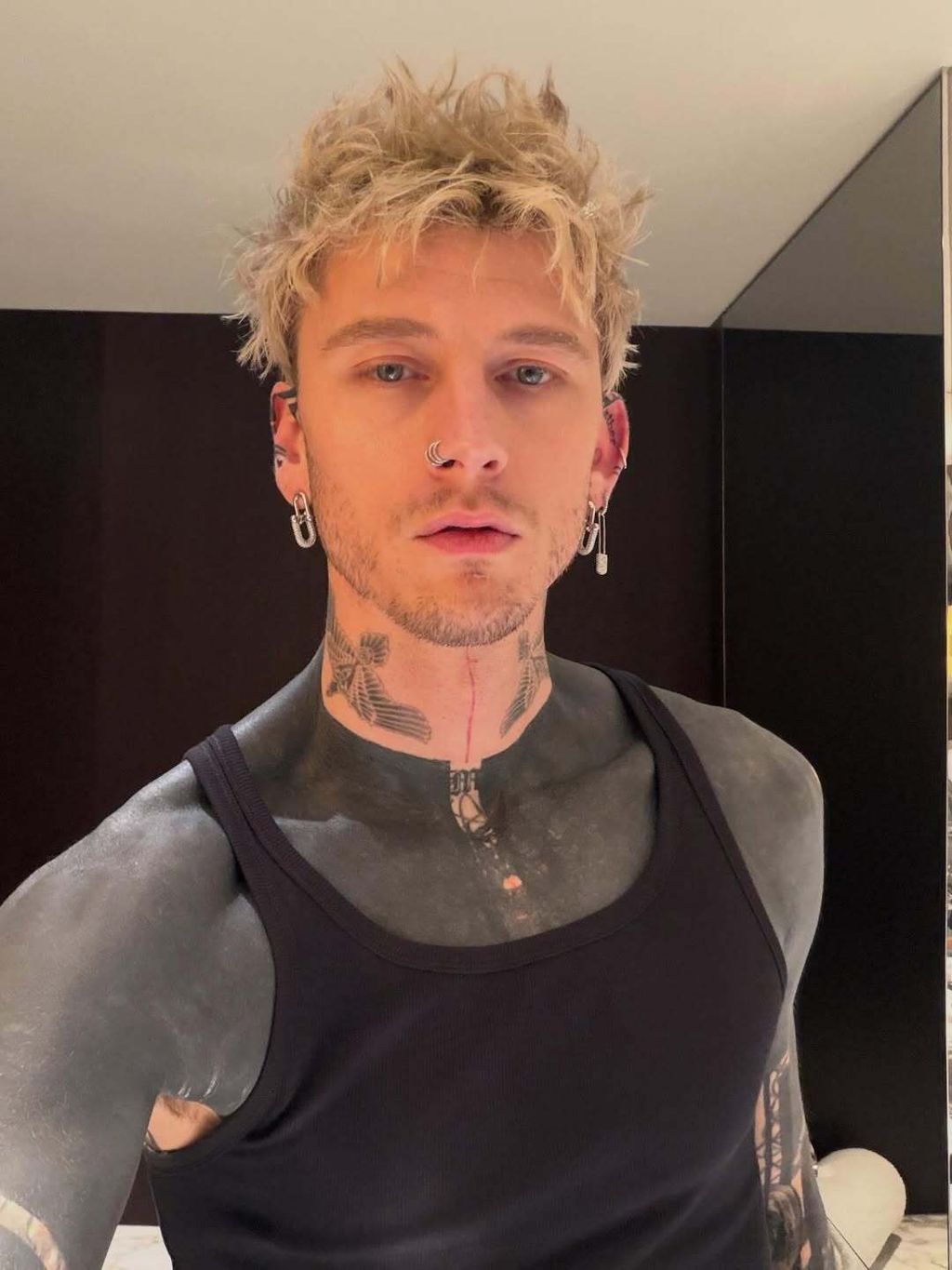 Machine Gun Kelly - 4