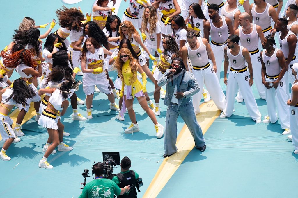 Shakira i Burna Boy - 3