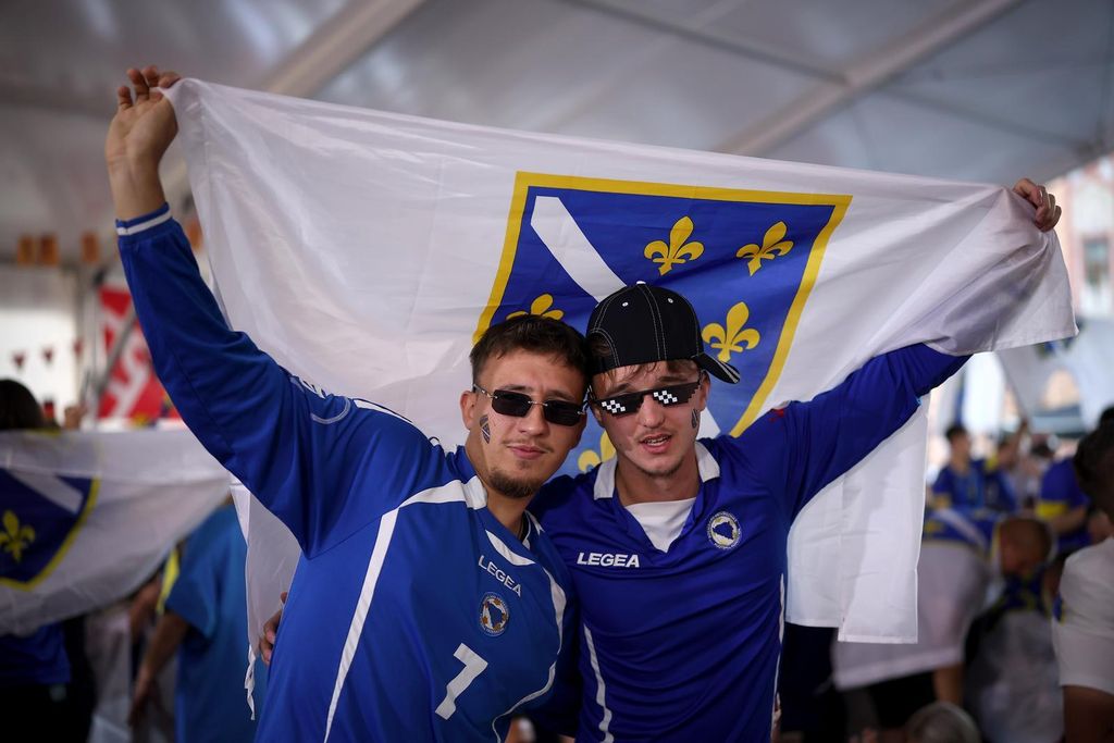 Navijači u fan-zoni u Sarajevu - 4