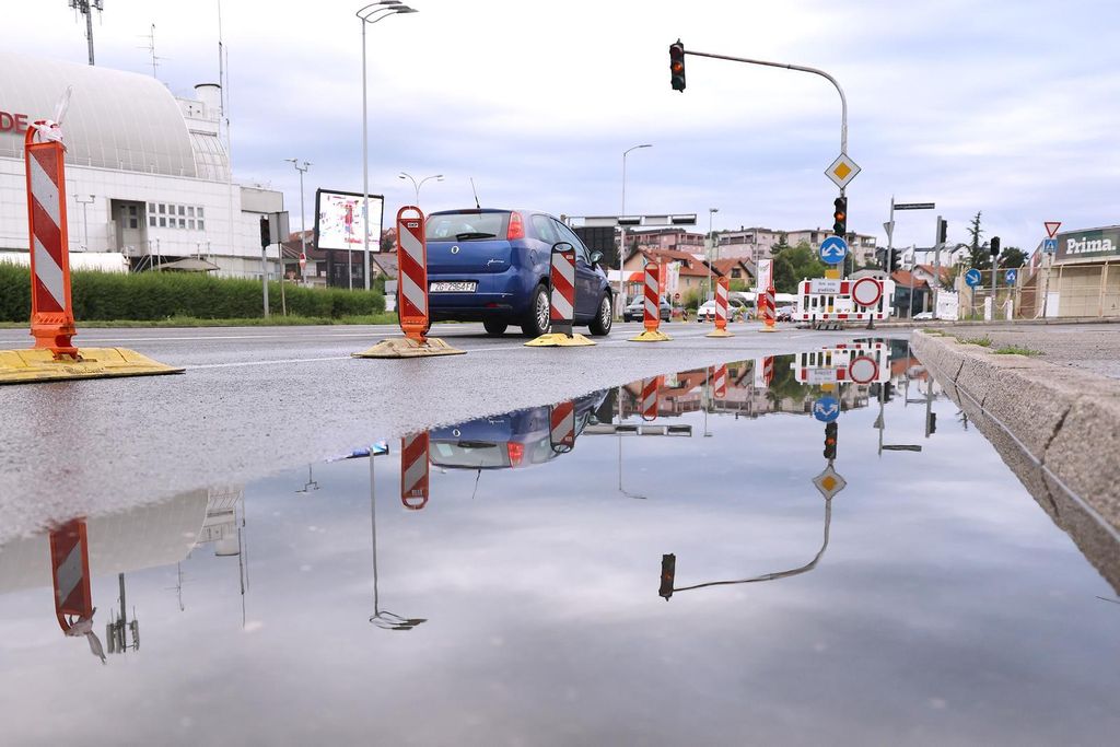 Radovi na nadvožnjaku i promet u Sesvetama
