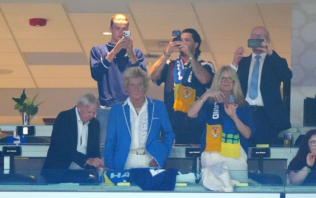 Rod Stewart - 1