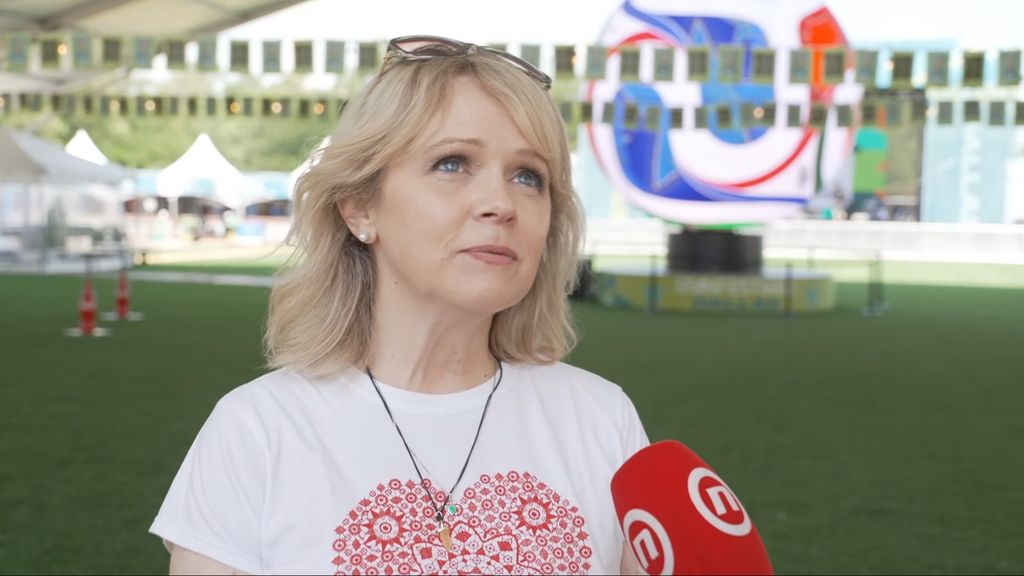 Tajči, pjevačica