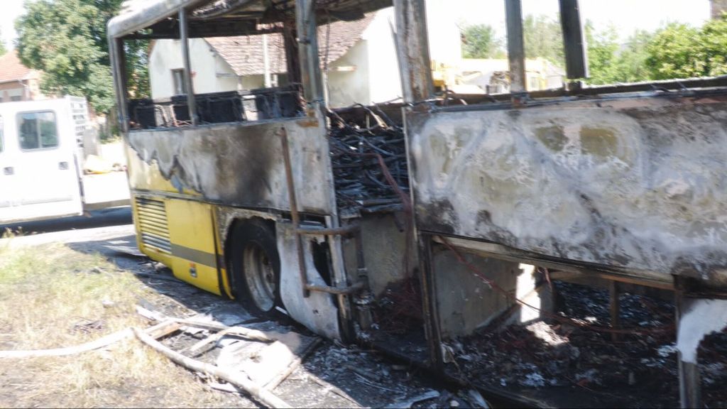 Izgorio autobus - 2