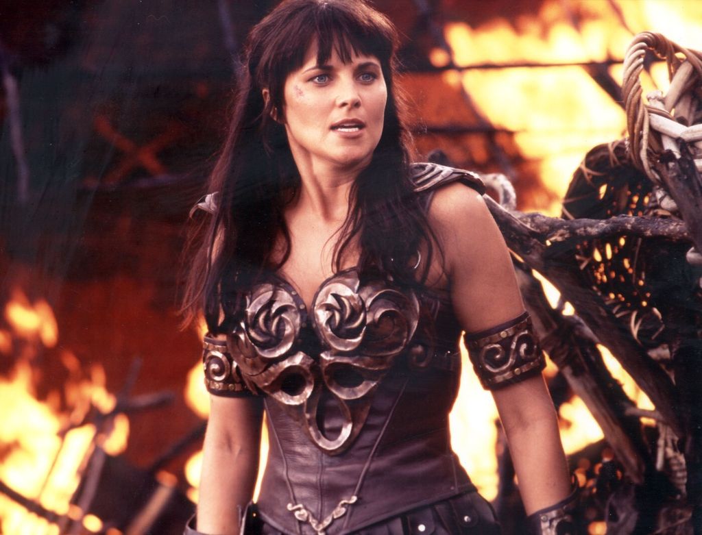 Lucy Lawless - 5