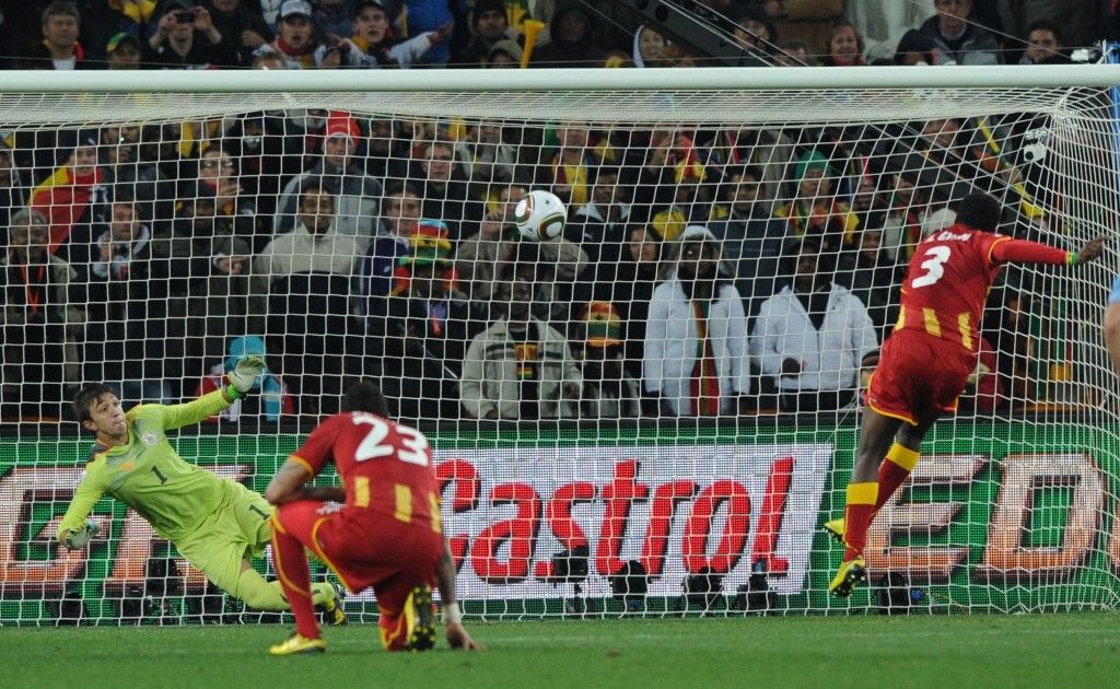 Asamoah Gyan promašuje penal