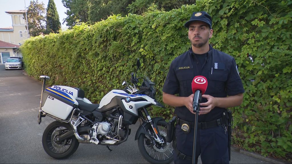 Policajci spasili život na plaži