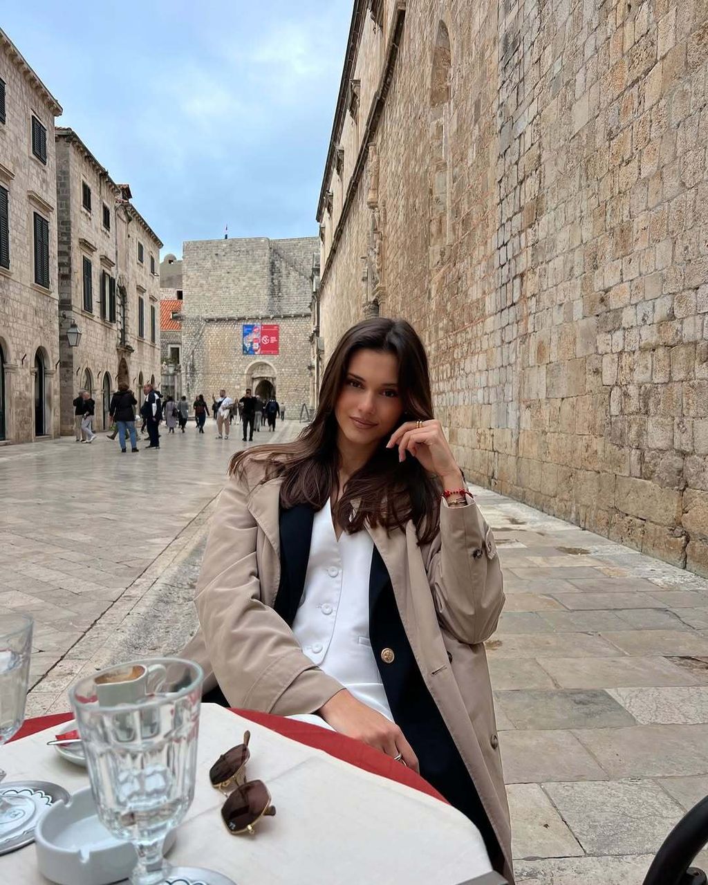 Laura Gnjatović - 17