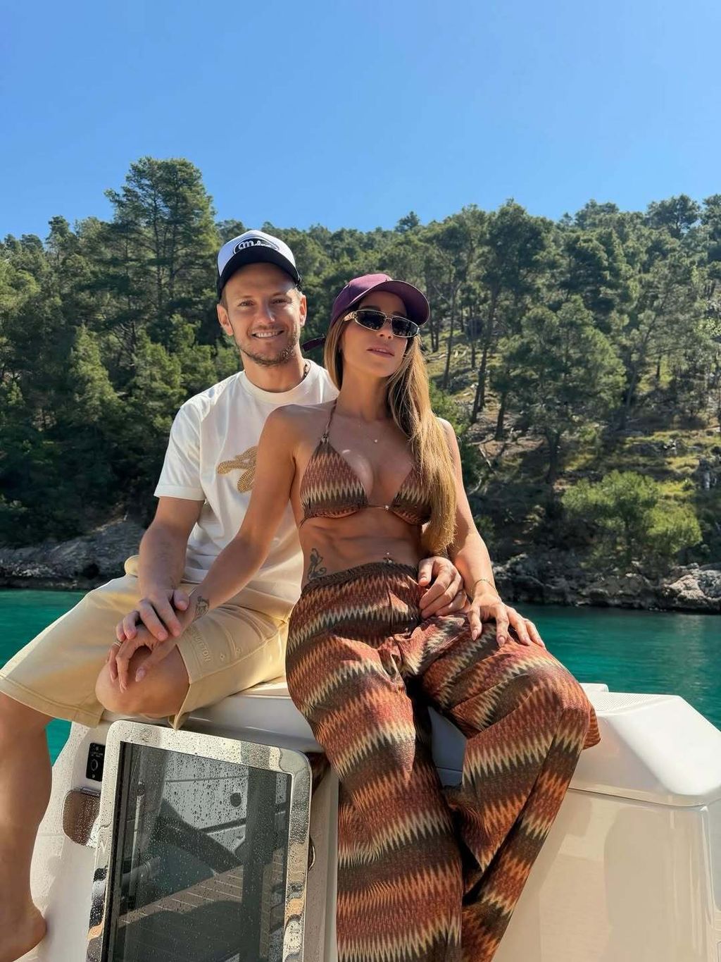 Ivan Rakitić i Raquel Mauri - 10
