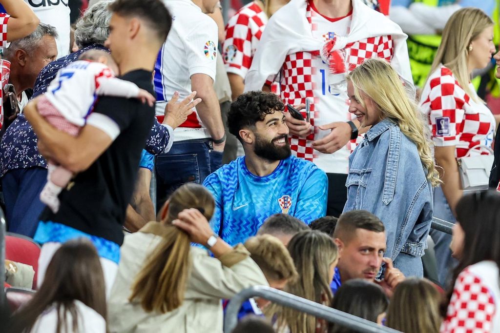 Vatreni s obitelji - 3