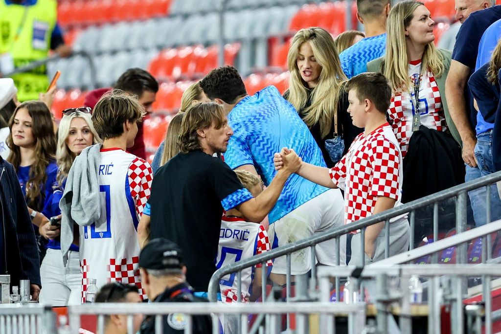 Vatreni s obitelji - 9