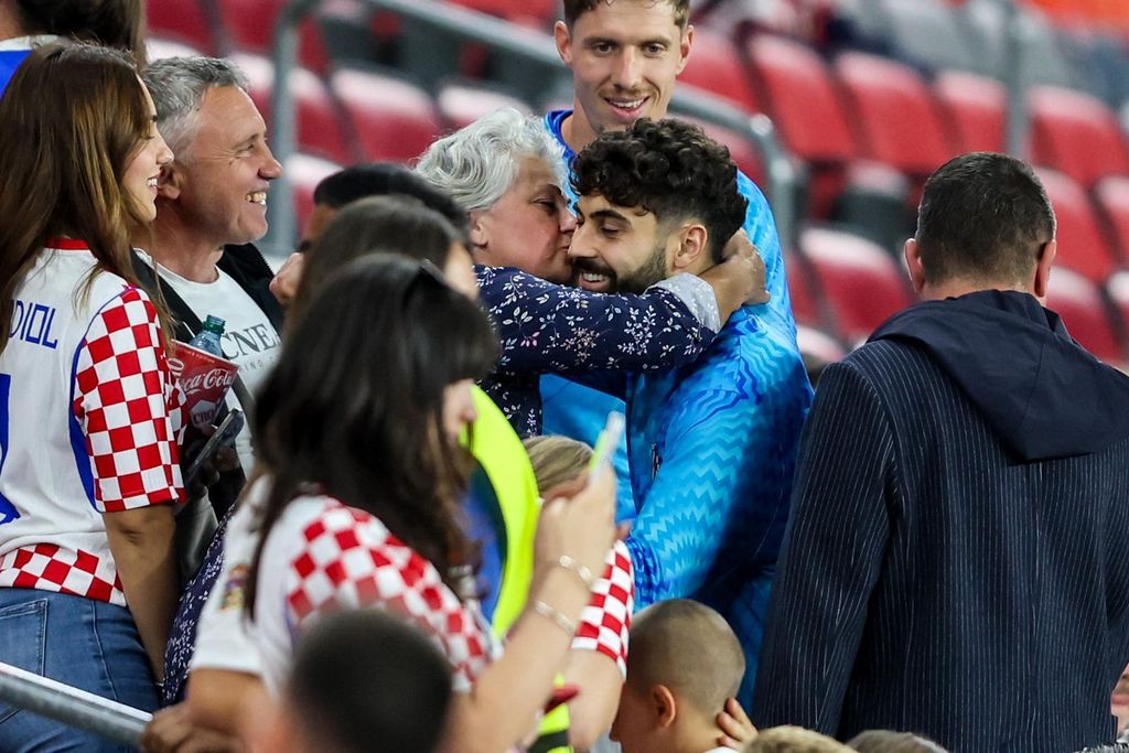 Vatreni s obitelji - 15