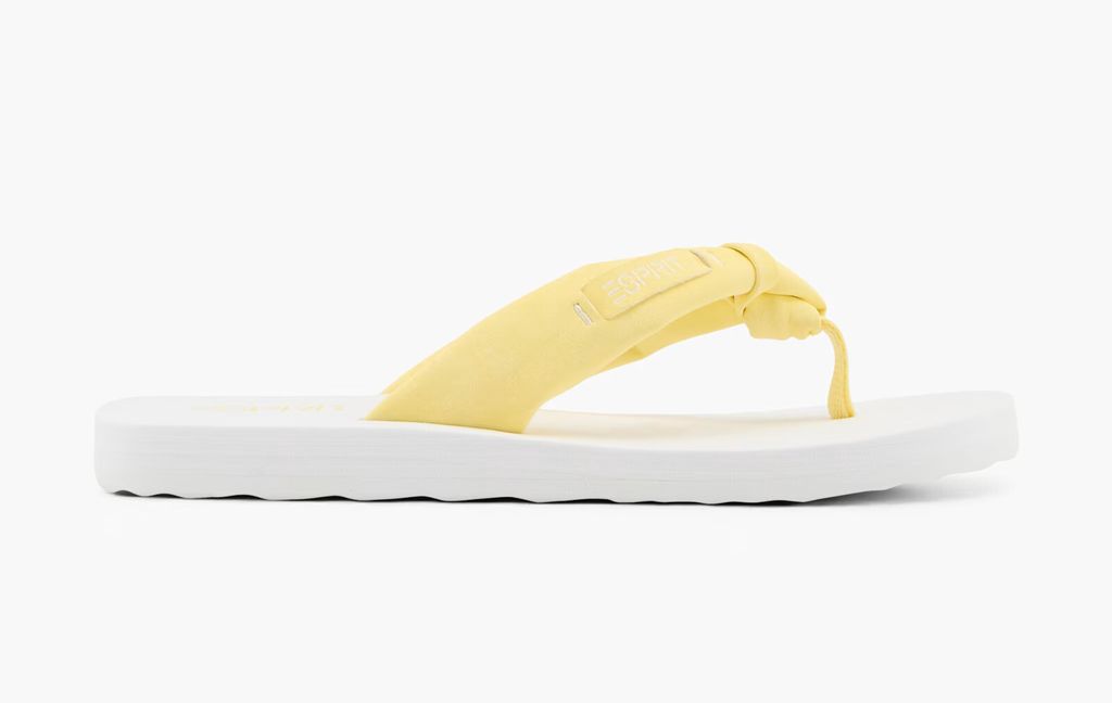 Esprit (Deichmann), 19,99 eura