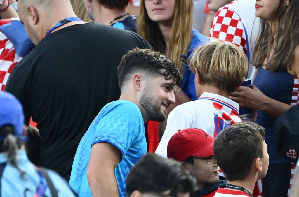 Vatreni slave pobjedu - 6