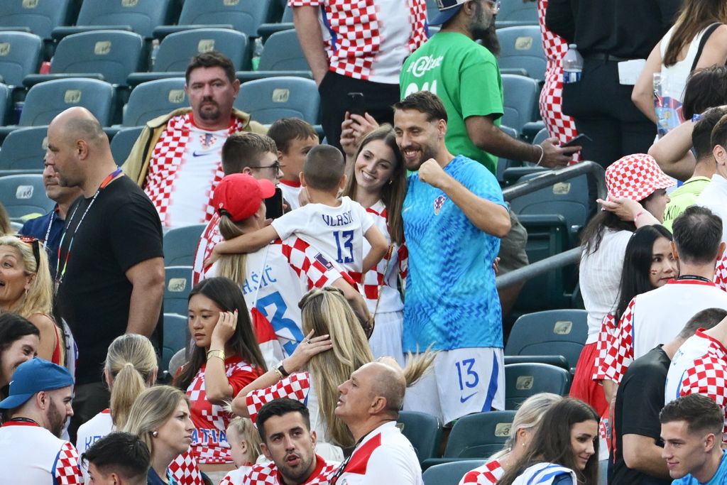 Vatreni slave pobjedu