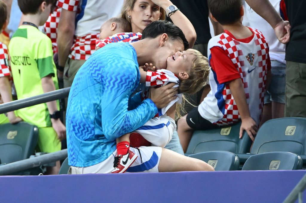Vatreni slave pobjedu