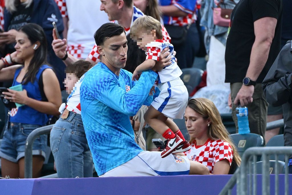 Vatreni slave pobjedu