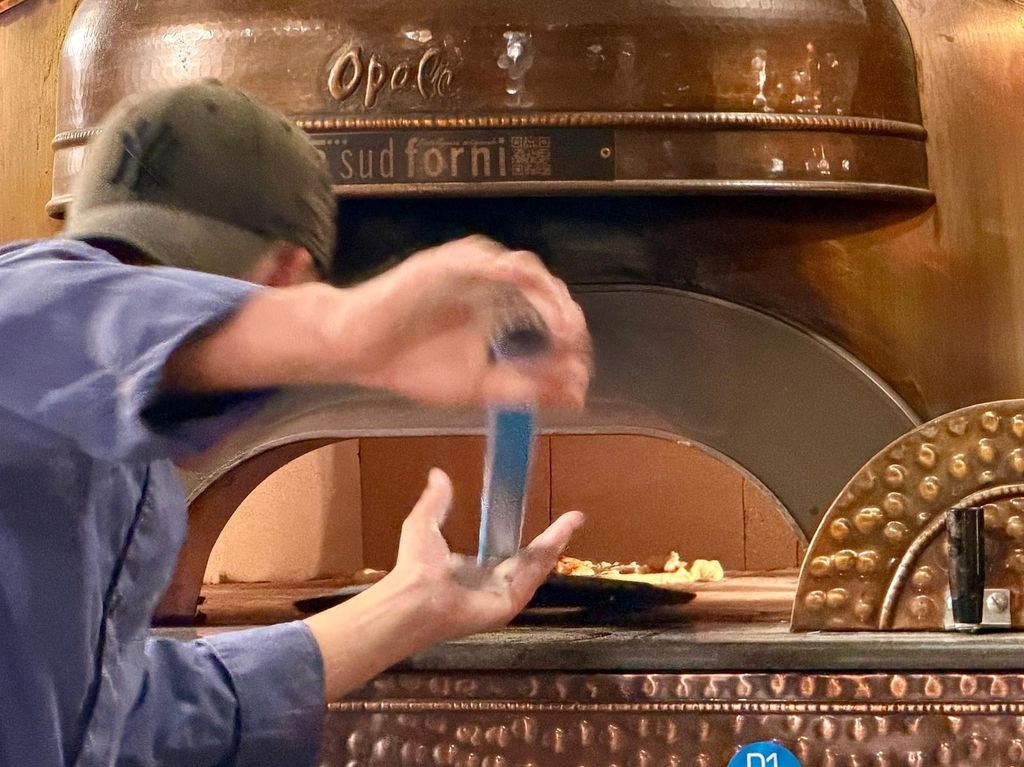 D10's Pizza Fantasista - 18