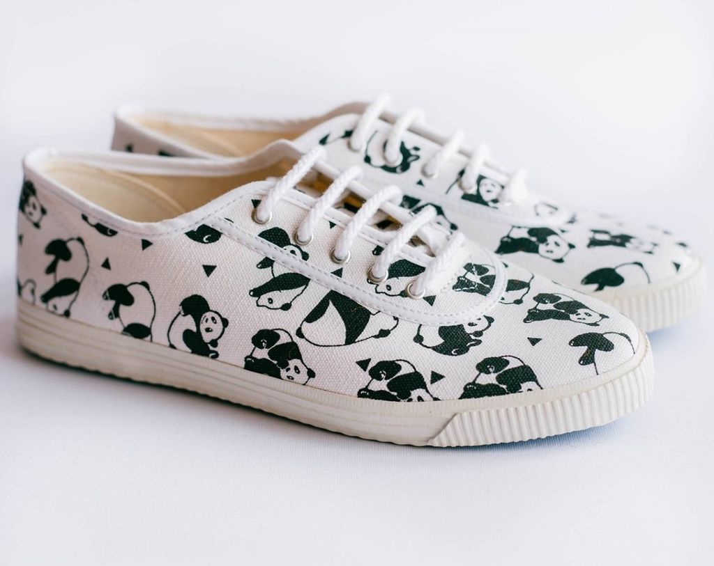 Vinkovački brend 'Sugar Ants' oslikao je tenisice Startas koje pozivaju na udomljavanje životinja