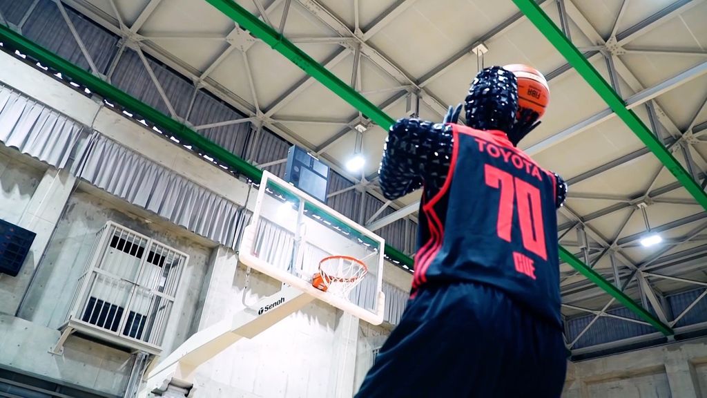 Robot-košarkaš Cue (Foto: Alvark Tokyo/Profimedia)