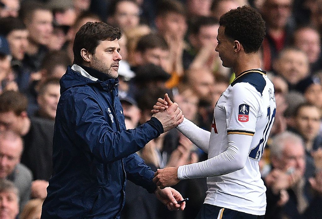 Mauricio Pochettino i Dele Alli (Foto: AFP)