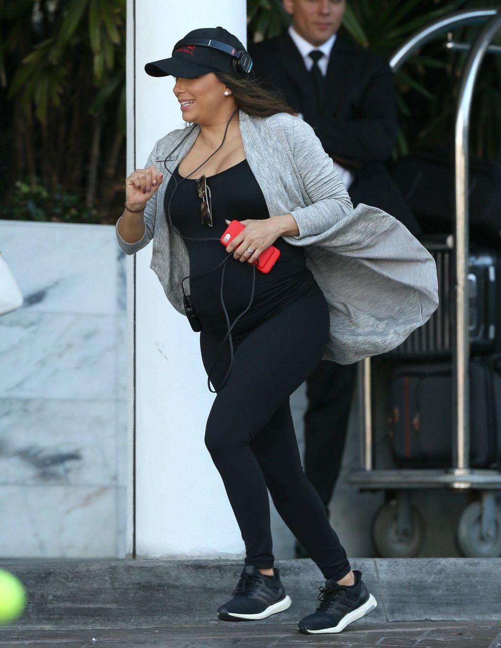 Eva na setu serije Grand Hotel