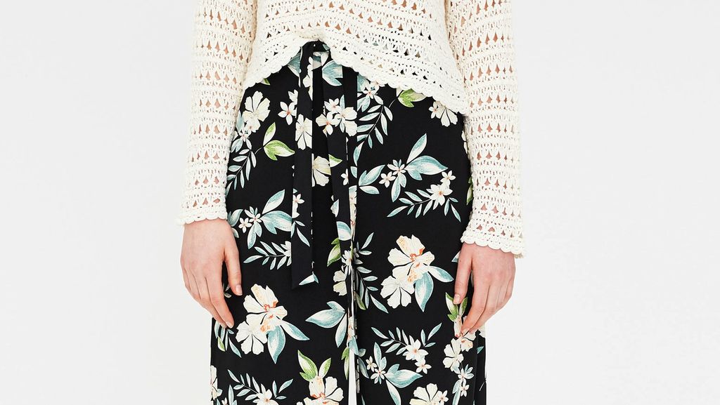 Hlače s cvjetnim uzorkom