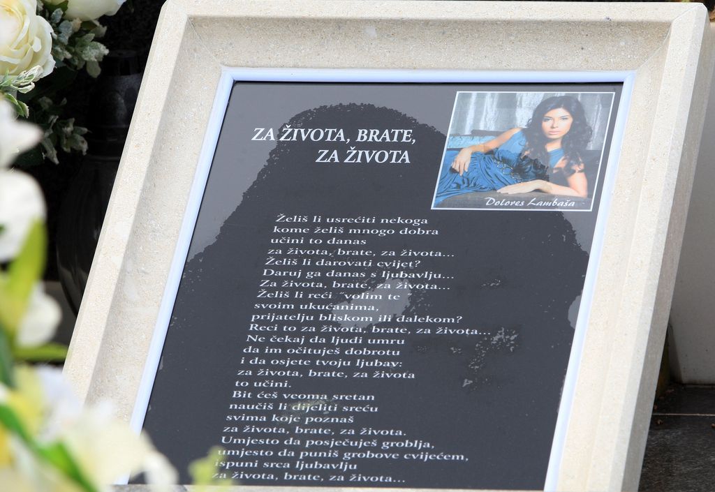 Grob Dolores Lambaše (FOTO: Dusko Jaramaz/PIXSELL)