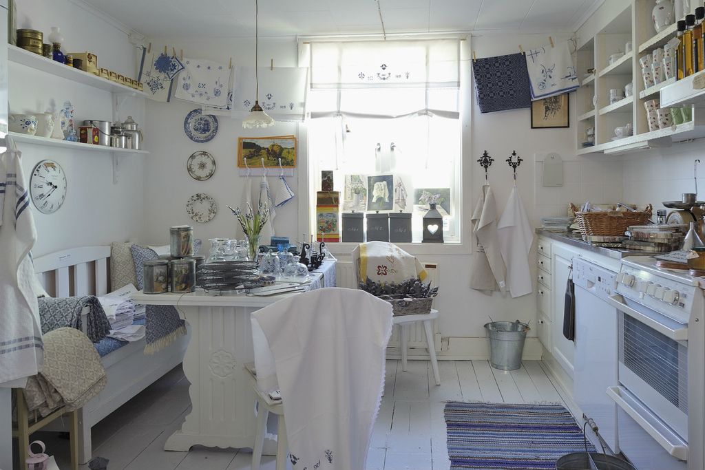 Klupica u kuhinji izgleda vrlo šarmantno i retro