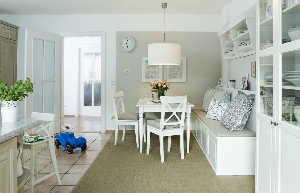 Klupica u kuhinji izgleda vrlo šarmantno i retro - 7