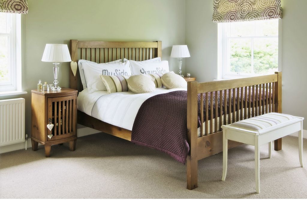 Drveni krevet kao inspiracija za uređenje spavaće sobe - 8