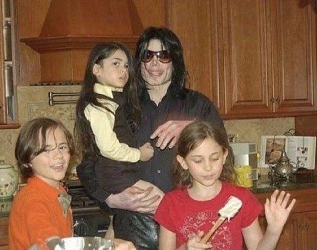 Michael Jackson i djeca (Foto: Profimedia)