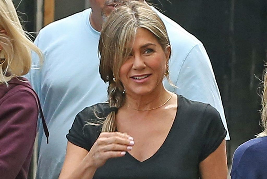 Jennifer Aniston u robusnijim gležnjačama i modelu traperica koje vole svaku figuru - 4