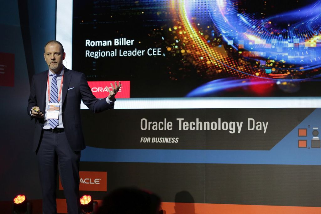 Marin Tadić, Oracle