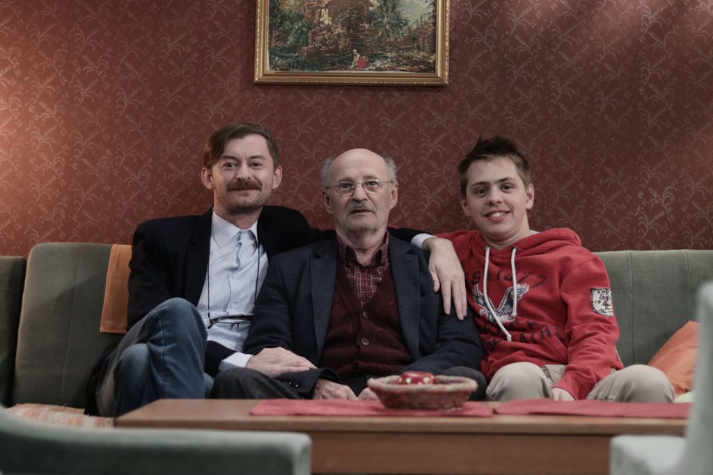 Lud, zbunjen, normalan