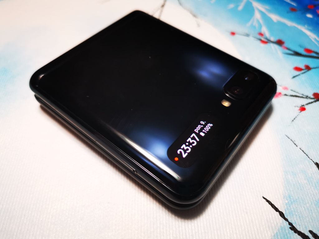 Samsung Z Flip - 5