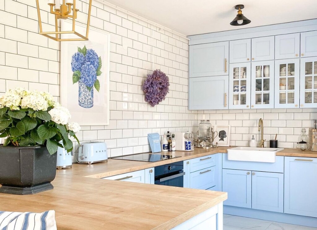 Matea je uz pomoć stolara preuredila svoju kuhinju u pastelnu boju