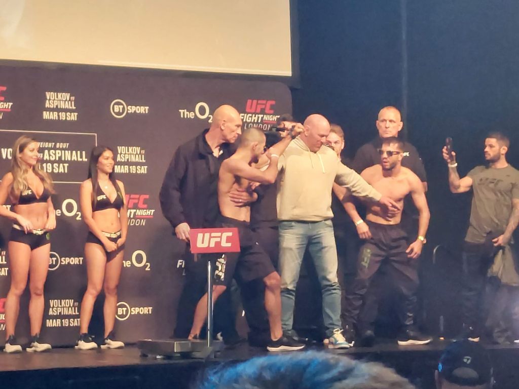 Dana White na ceremonijalnom vaganju