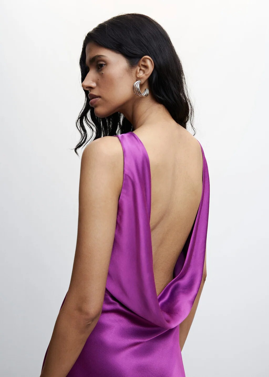 Ljubičasta haljina iz Manga